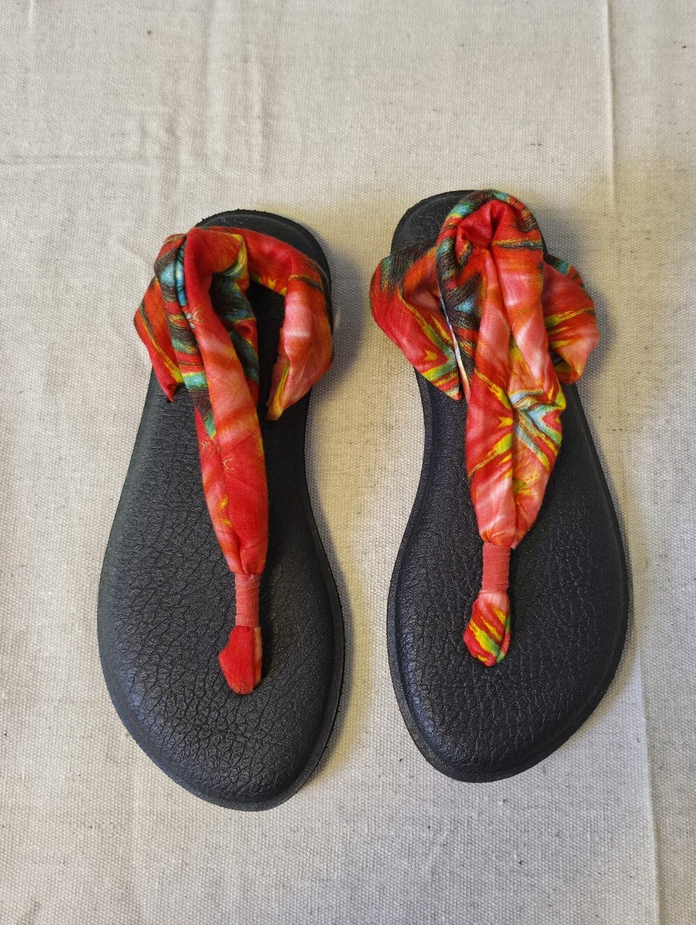 Sanuk Yoga Sling 2 Prints Women's Size 7 Colorful Tie-Dye Yoga Mat Thong Sandals